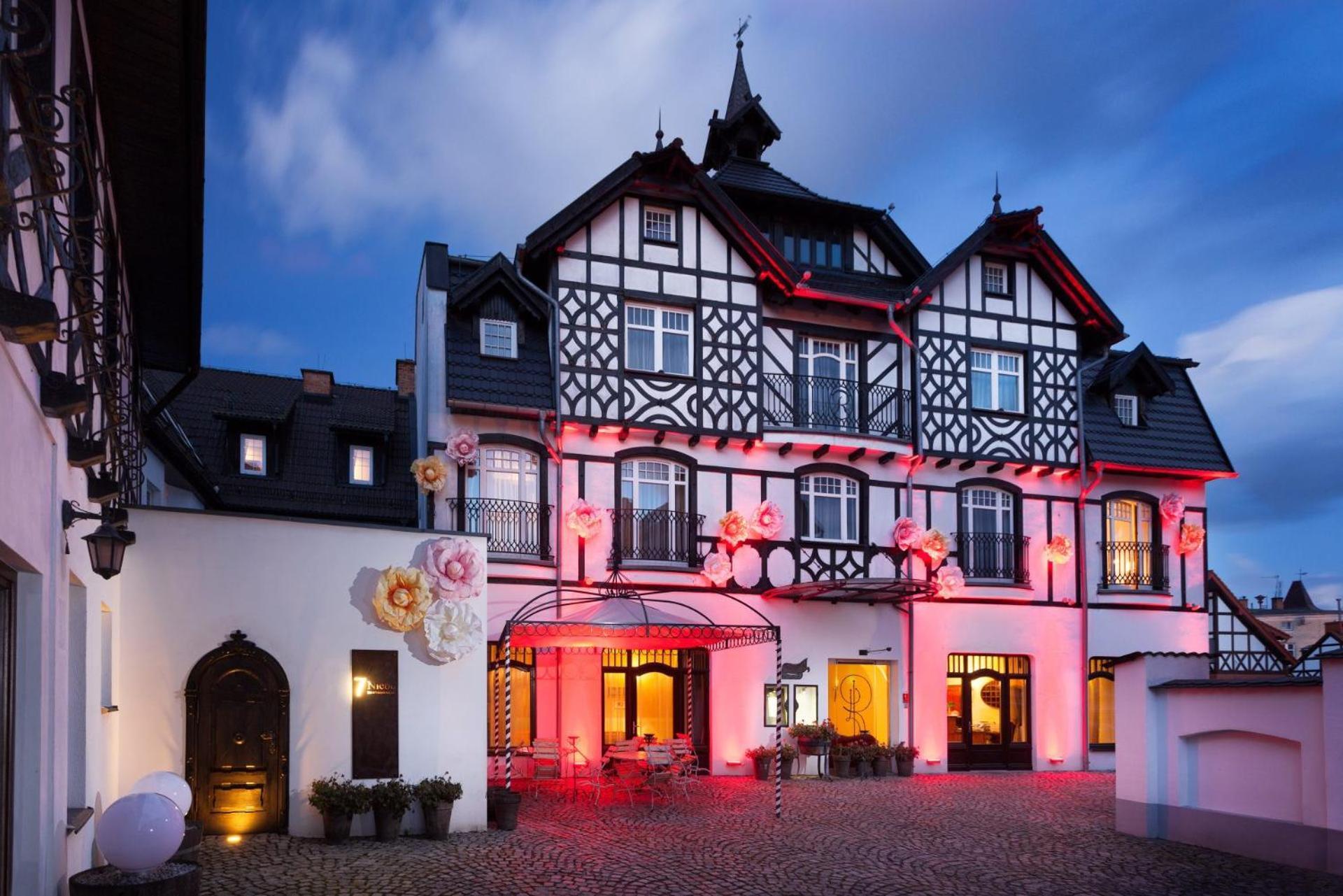 Hotel Rejs อุสตกา ภายนอก รูปภาพ