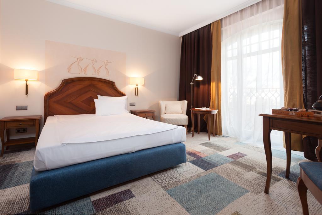 Hotel Rejs อุสตกา ภายนอก รูปภาพ