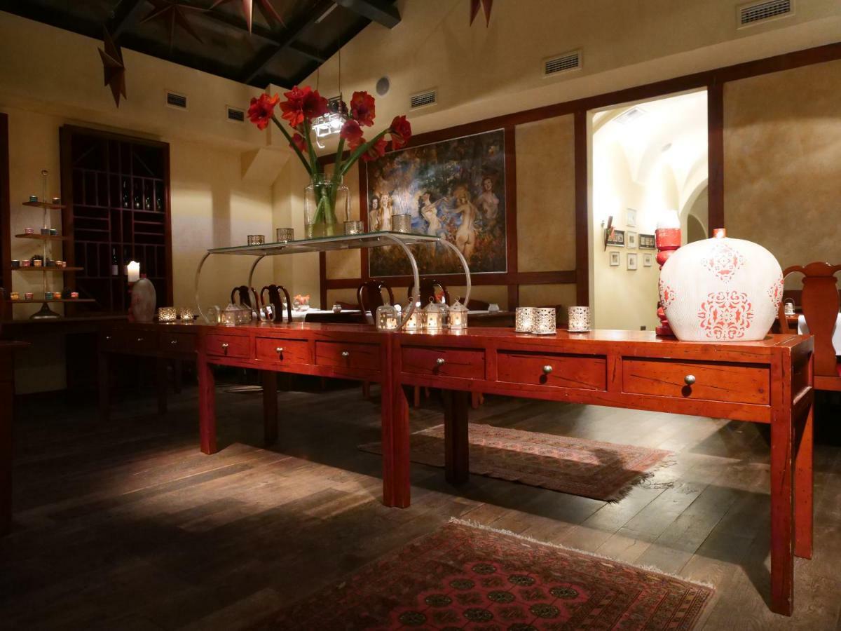 Hotel Rejs อุสตกา ภายนอก รูปภาพ